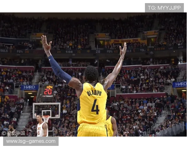 奥拉迪波全明星扣篮精彩瞬间:飞跃篮筐,惊艳全场! 奥拉迪波全明星扣篮精彩瞬间:飞跃篮筐,惊艳全场!